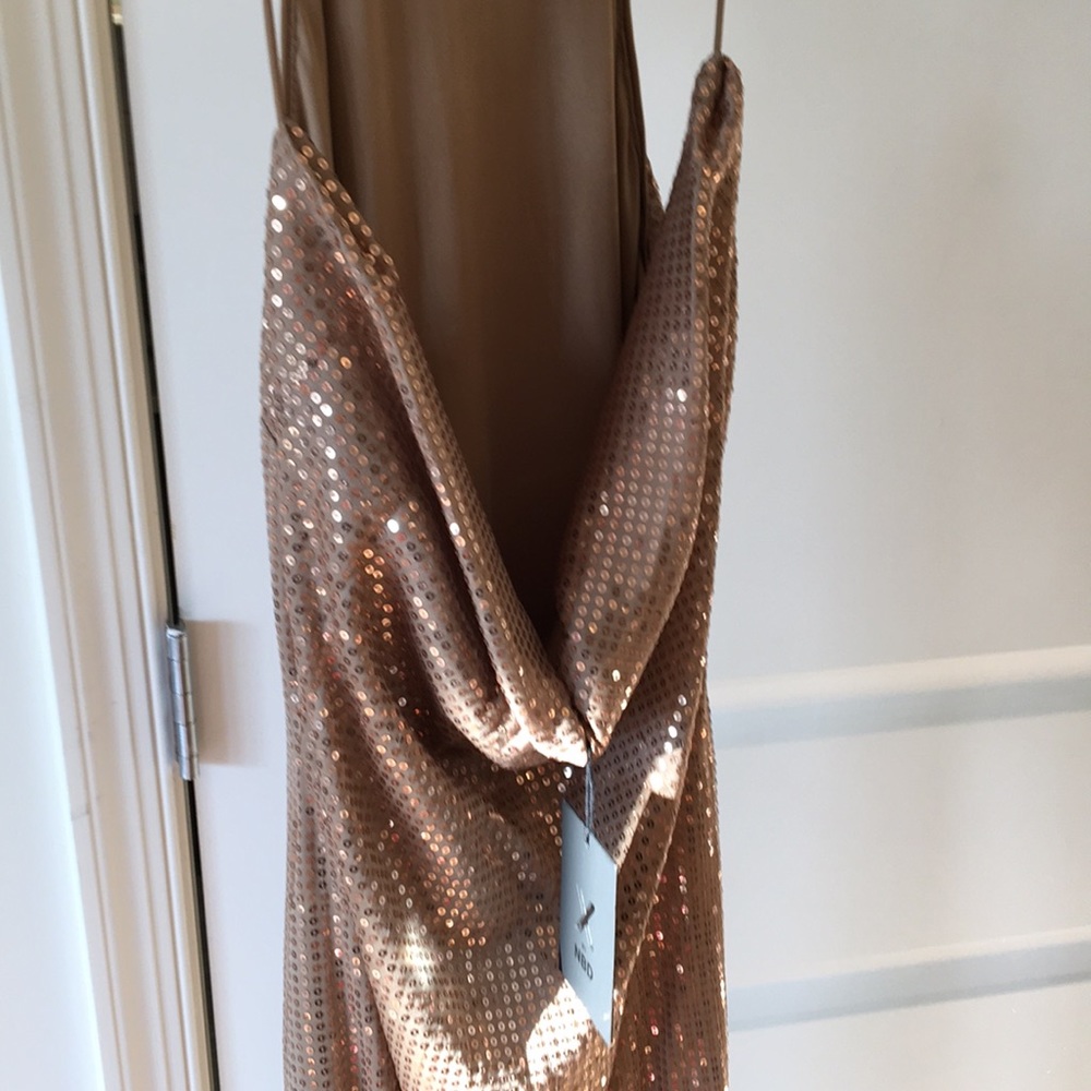 Gorgeous gold sequin gown NWT by brand NBD size XS - Picture 8 of 8